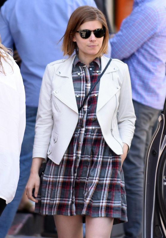 Kate Mara Lunching With Her Cousin in Los Angeles, April 2015