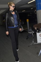 Kate Upton at Heathrow Airport after Landing From Vancover, April 2015