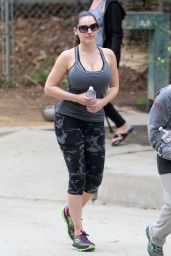 Kelly Brook Booty in Tights - Out in Hollywood, April 2015