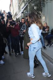 Kelly Brookin Jeans - Leaving Her Hotel in London, April 2015