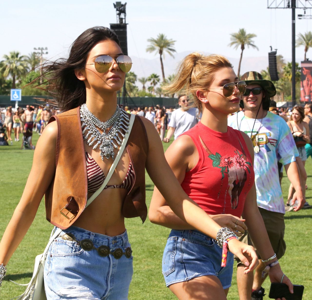 Kendall Jenner and Hailey Baldwin - 2015 Coachella Valley Music and ...