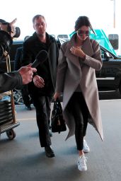 Kendall Jenner - LAX Airport in Los Angeles, April 2015