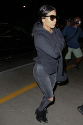 Kim Kardashian - Arrives at Los Angeles International Airport, April 2015