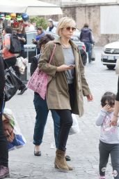 Kristen Wiig - Out For a Walk in Rome, April 2015