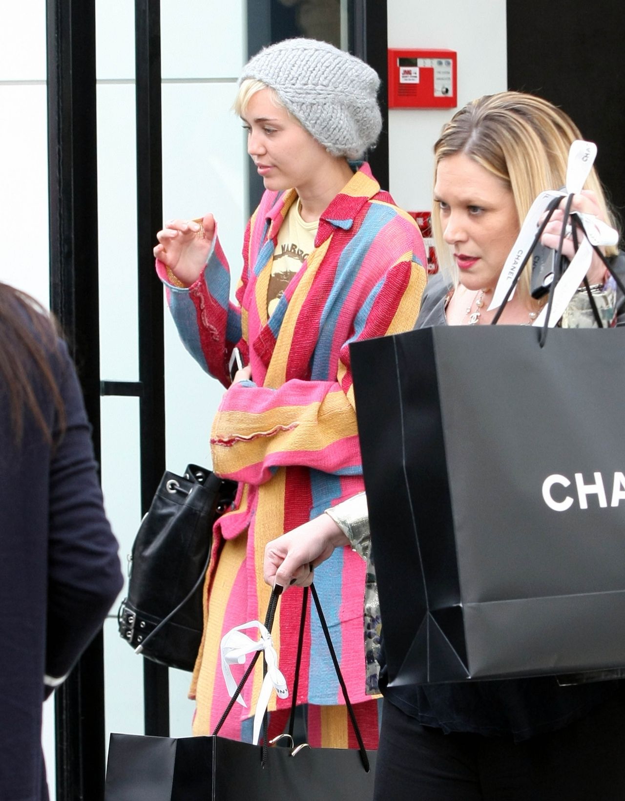 Miley Cyrus - Shopping in Beverly Hills, April 2015 • CelebMafia