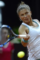 Sara Errani -2015 Porsche Tennis Grand Prix in Stuttgart – First Round