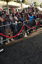 Alexandra Daddario – San Andreas Premiere in Hollywood