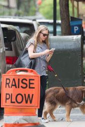 Amanda Seyfried & Alec Baldwin in New York City, May 2015