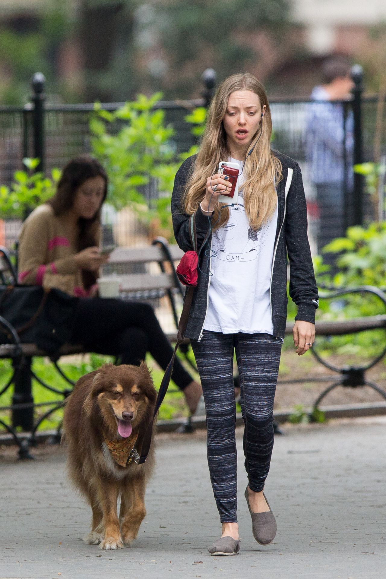 Amanda Seyfried - Out With Finn in NYC, May 2015 • CelebMafia