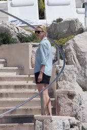 Charlize Theron - Eden Roc Hotel in Cannes, May 2015