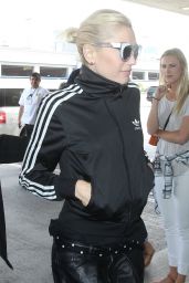 Gwen Stefani at LAX Airport, April 2015