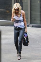 Jenny McCarthy Street Fashion - Out in New York City, May 2015