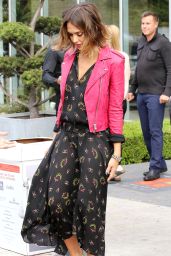 Jessica Alba Casual Style - Leaving Melrose Gallery Furniture Showroom in West Hollywood, May 2015
