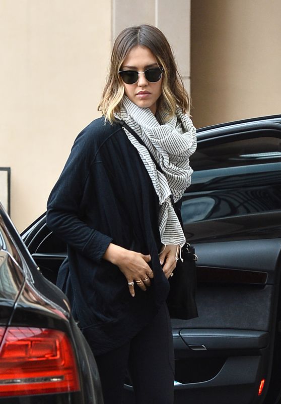 Jessica Alba - Outside a Hotel in Beverly Hills, May 2015