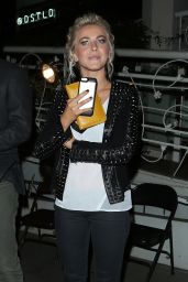 Julianne Hough at Madeos in Los Angeles, May 2015