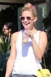 Kate Hudson Out in Malibu, May 2015