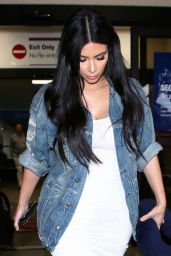 Kim Kardashian - Bob Hope Airport in Burbank, May 2015