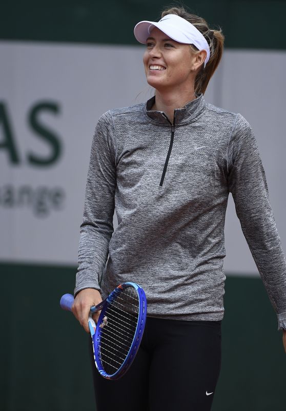 Maria Sharapova - 2015 French Open - Practice Day at Roland Garros