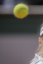Maria Sharapova – 2015 French Tennis Open at Roland Garros in Paris – 2nd Round