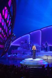 Mariah Carey Performs at The Colosseum at Caesars Palace in Las Vegas, May 2015