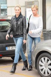 Michelle Hunziker - Catching a Taxi With a Friend in Milan, May 2015