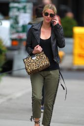 Nicky Hilton Casual Stule - Spotted out for a stroll in New York, April 2015