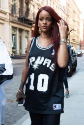 Rihanna - Out With Friends in New York City, May 2015