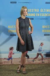 Rosamund Pike - What We Did On Our Holiday Photocall at the Intercontinental Hotel in Madrid