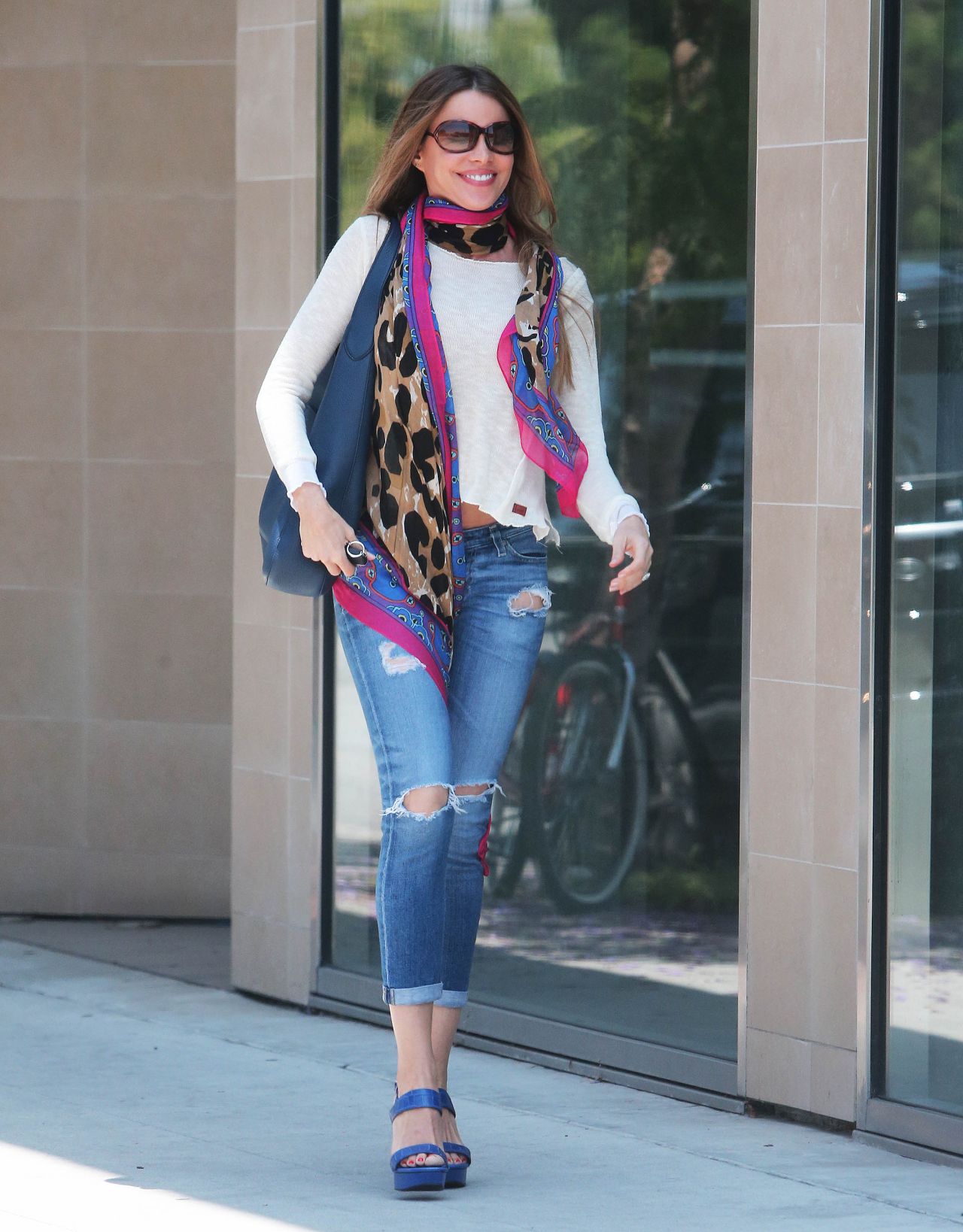 Sofia Vergara West Hollywood April 17, 2015 – Star Style