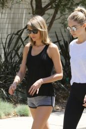 Taylor Swift - Out for a Walk With Gigi Hadid in Beverly Hills - May 2015
