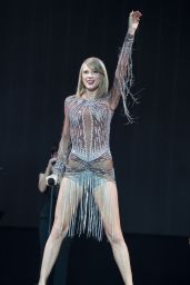 Taylor Swift Performs at BBC Radio 1