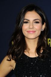 Victoria Justice – Pitch Perfect 2 Premiere in Los Angeles