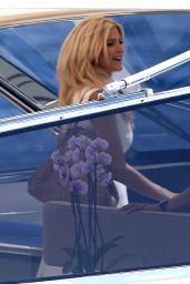 Victoria Silvstedt at the Hotel du Cap-Eden-Roc in Cannes, May 2015