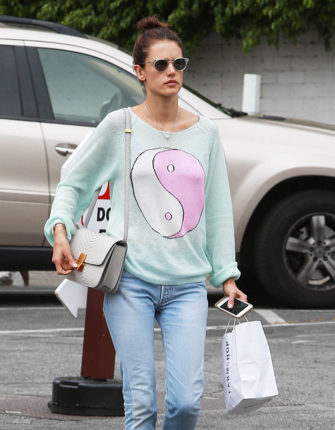 Alessandra Ambrosio - Brentwood Country Mart in Los Angeles, June 2015 ...