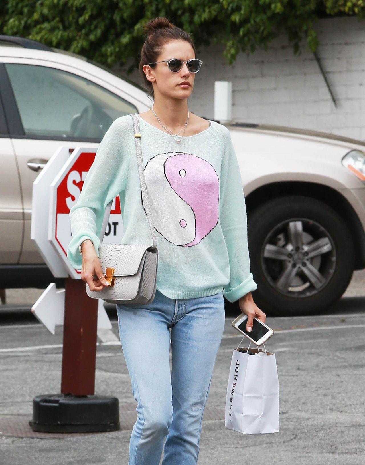 Alessandra Ambrosio - Brentwood Country Mart in Los Angeles, June 2015 ...