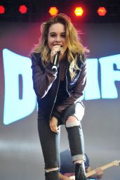 Beatrice Miller Performs at DigiFest NYC 2015
