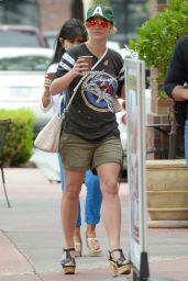 Britney Spears - Out in Thousand Oaks, June 2015