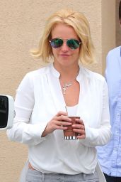 Britney Spears Style - Getting Coffee in LA, June 2015
