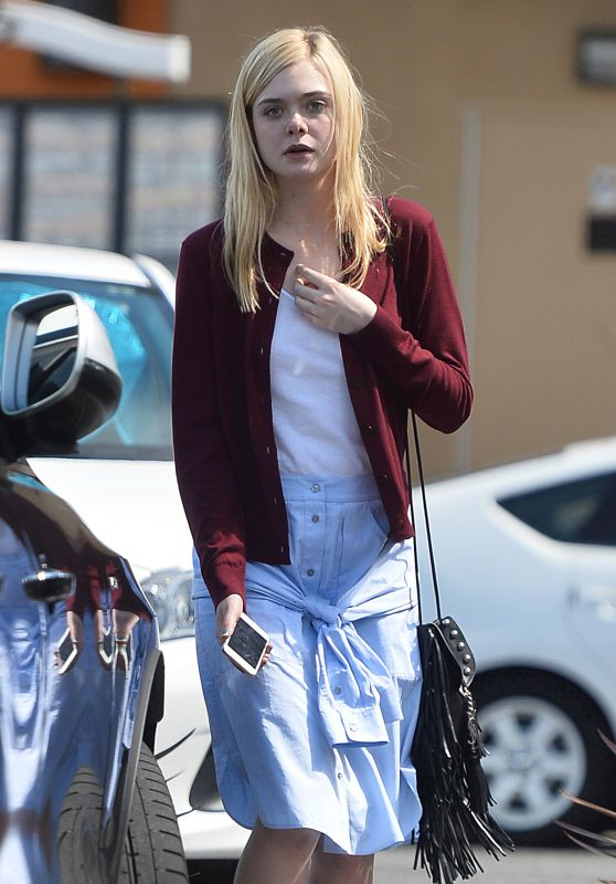 Elle Fanning Street Style - Los Angeles, June 2015