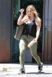 Hilary Duff Street Style - Heading to a Dance Studio in Hollywood, June 215