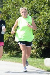 Jamie Lynn Spears - Jogging in Hammond, Lousiana