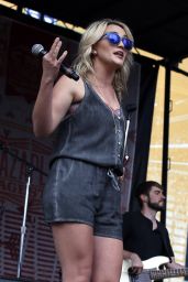 Jamie Lynn Spears Performs on The Bud Light Plaza Stage - 2015 CMA Music Festival