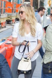 Jennifer Lawrence Casual Style - New York City, June 2015