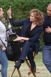 Jennifer Lopez - On set of 