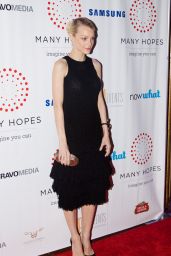 Jessica Stam - 2015 Discover Many Hopes Gala in NYC