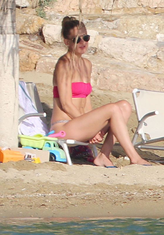 Kate Hudson Bikini Candids - Beach in Greece, June 2015