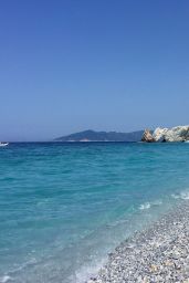 Kate Hudson Bikini Candids - Beach in Greece, June 2015