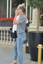 Kate Hudson - Leaving Her Hotel in London, June 2015