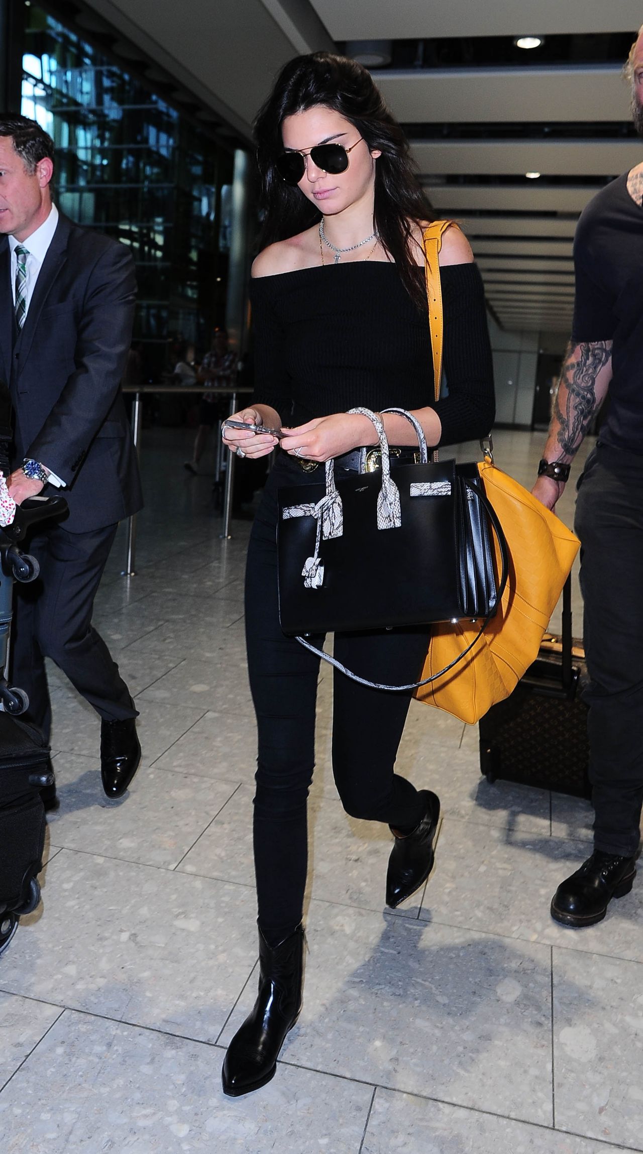 Kendall Jenner Heathrow Airport June 27, 2015 – Star Style