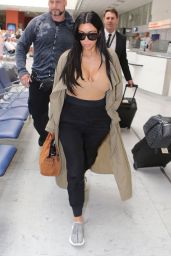 Kim Kardashian Summer Airport Style - Nice, France, June 2015